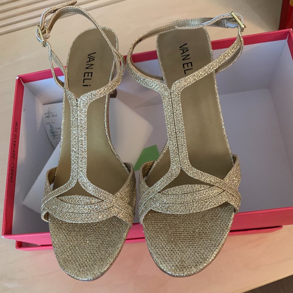 Vaneli Maxine open toe slingback - size 8